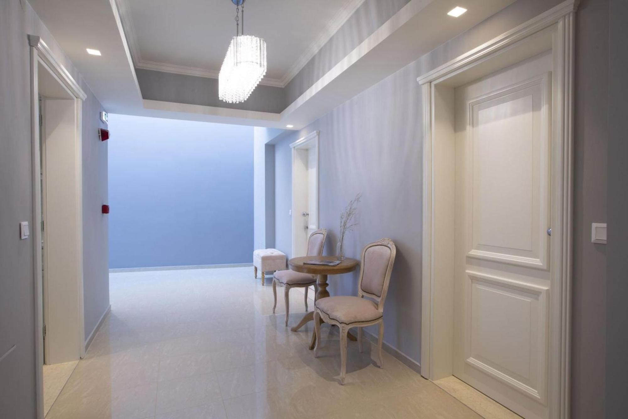 Vk Luxury Suites - Private Parking - Adults Only Нідрі Екстер'єр фото