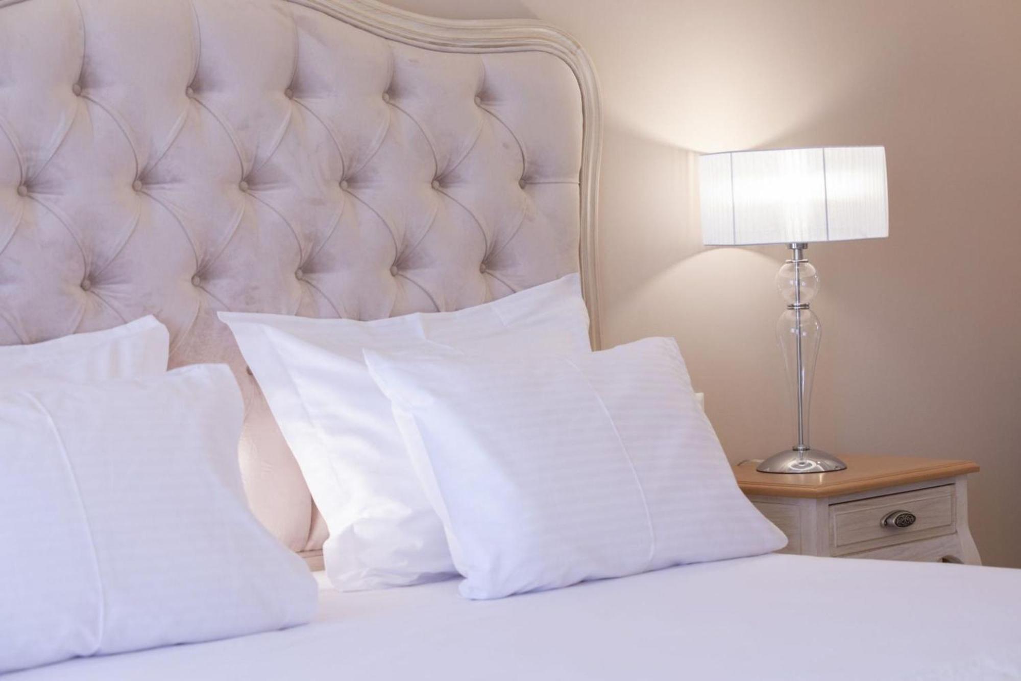 Vk Luxury Suites - Private Parking - Adults Only Нідрі Екстер'єр фото