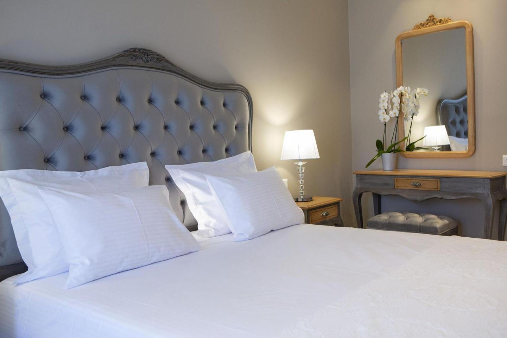 Vk Luxury Suites - Private Parking - Adults Only Нідрі Екстер'єр фото