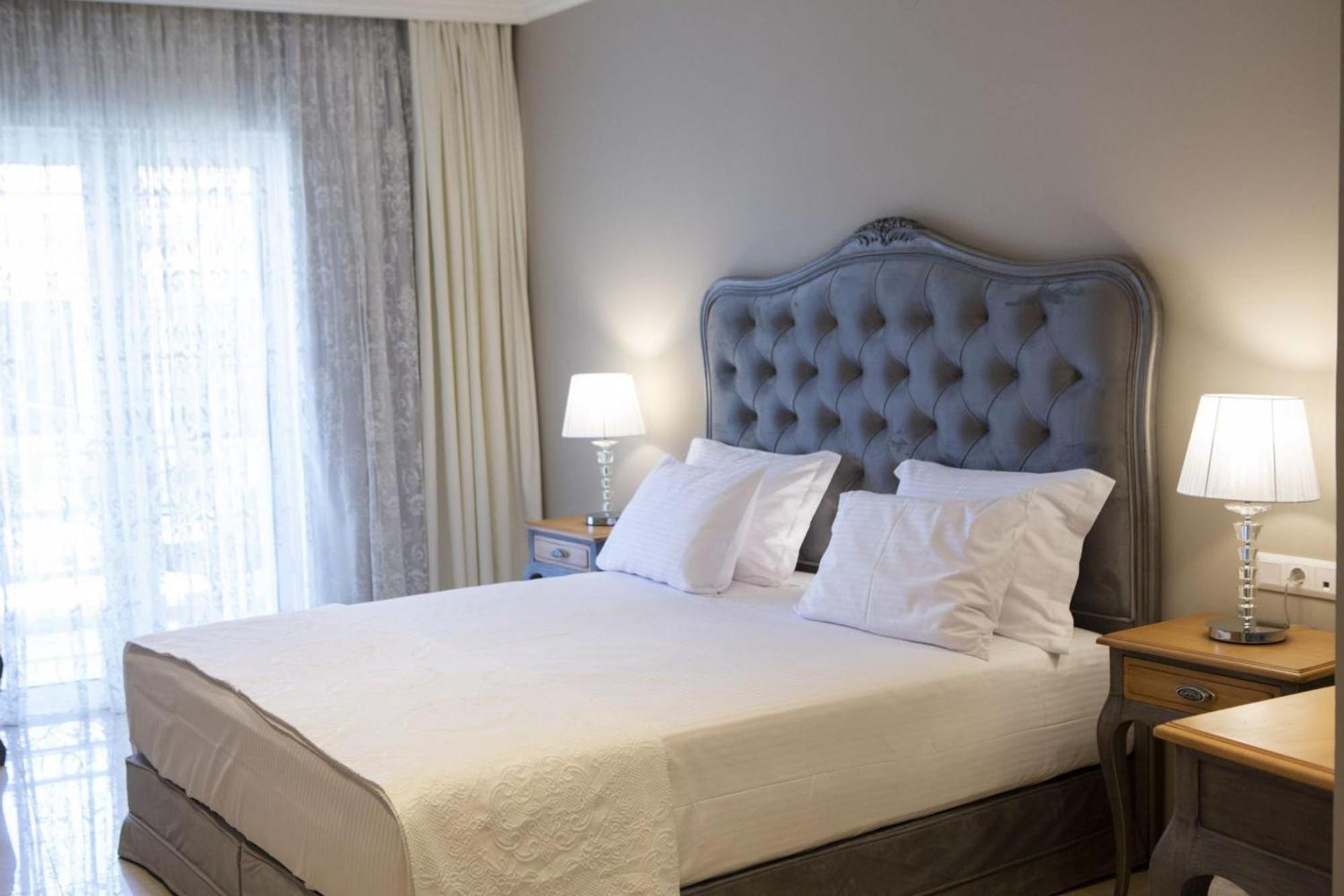 Vk Luxury Suites - Private Parking - Adults Only Нідрі Екстер'єр фото